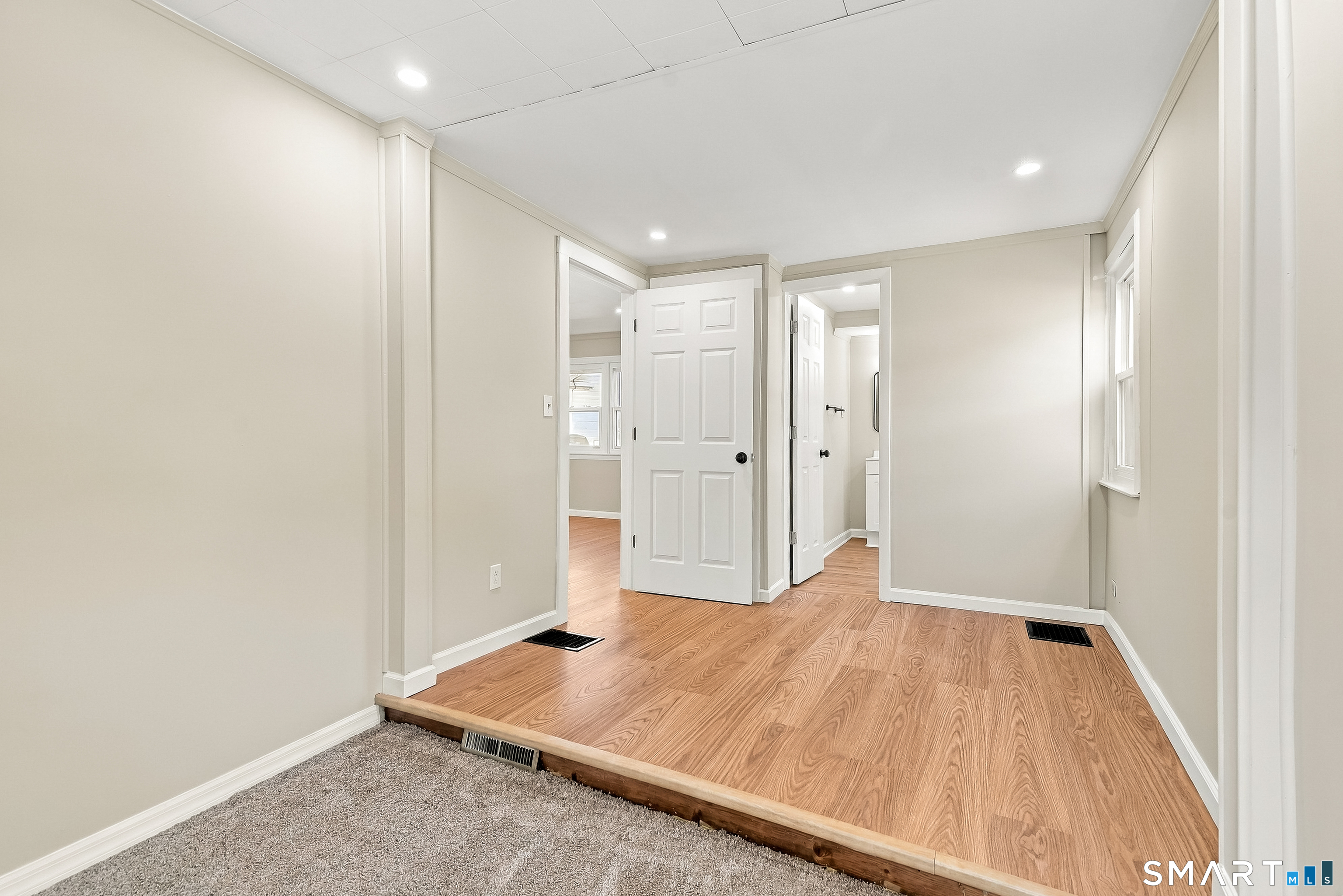 90 Grove Avenue Derby CT 06418