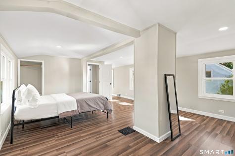 90 Grove Avenue Derby CT 06418