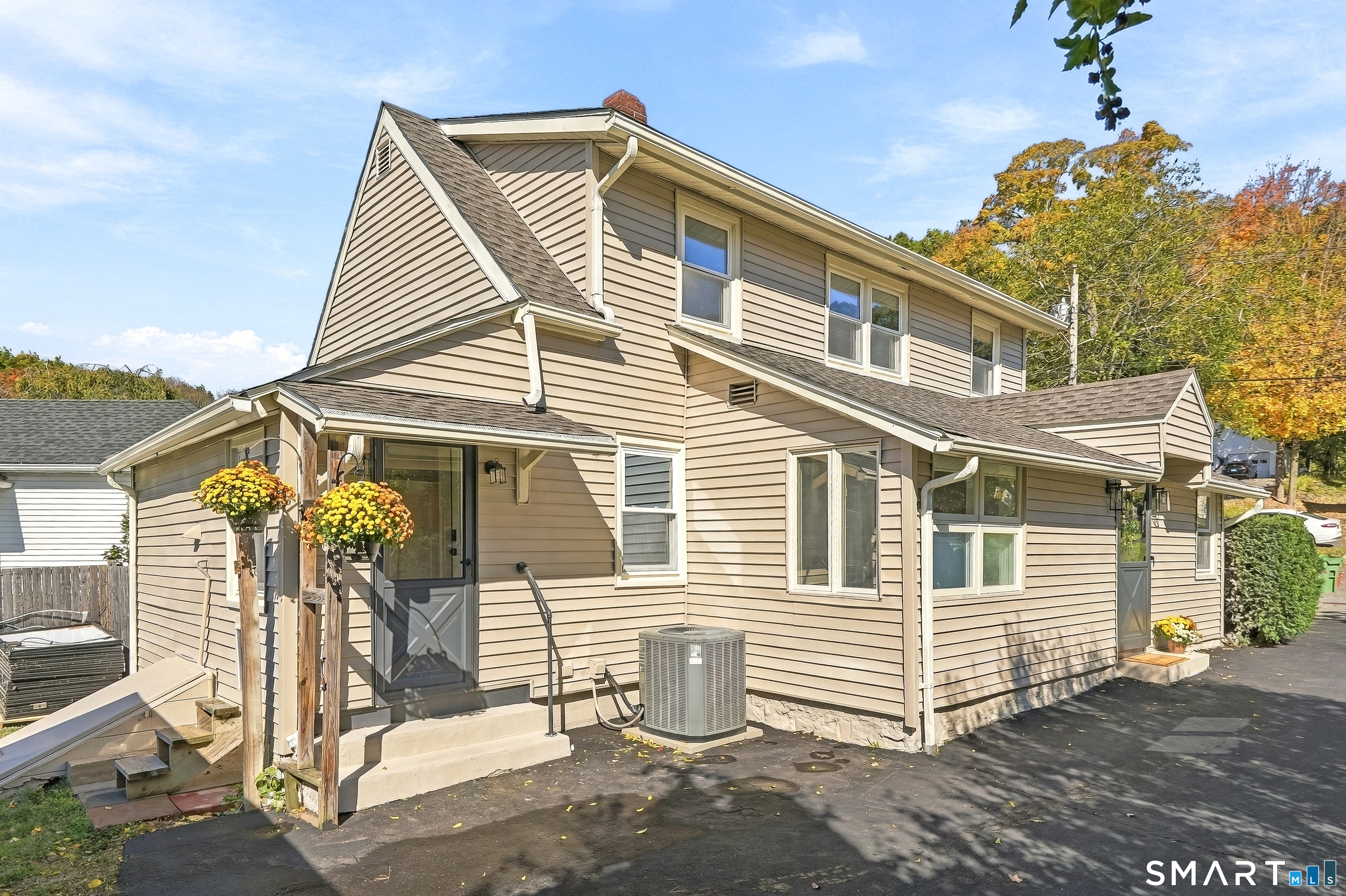 90 Grove Avenue Derby CT 06418