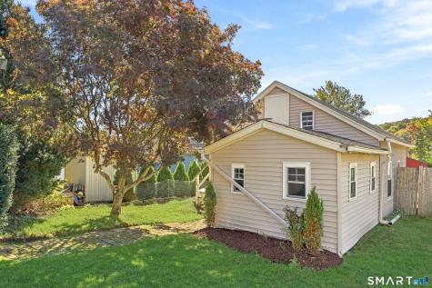 90 Grove Avenue Derby CT 06418