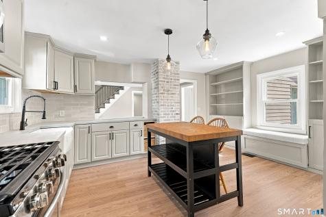 90 Grove Avenue Derby CT 06418