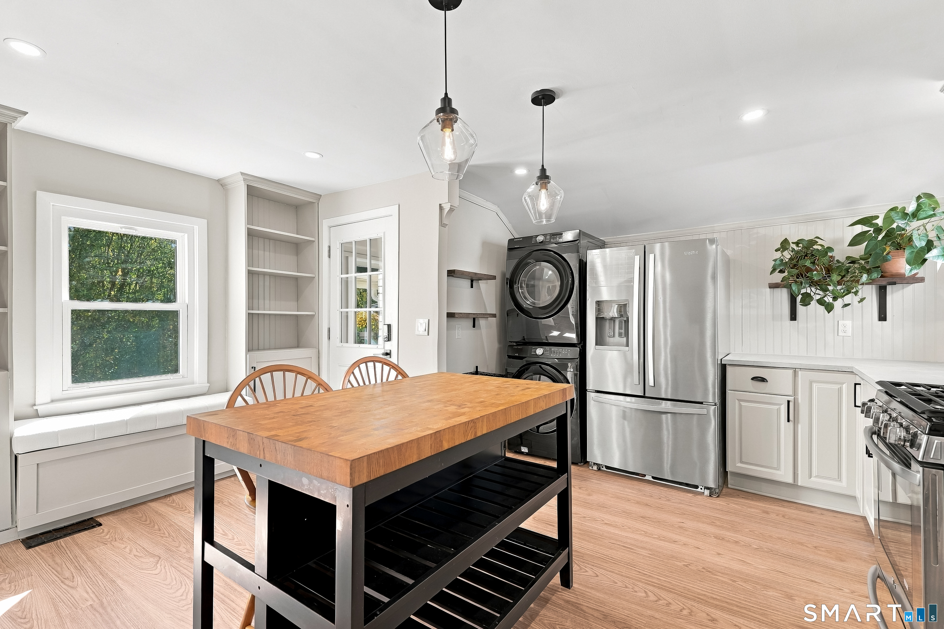 90 Grove Avenue Derby CT 06418