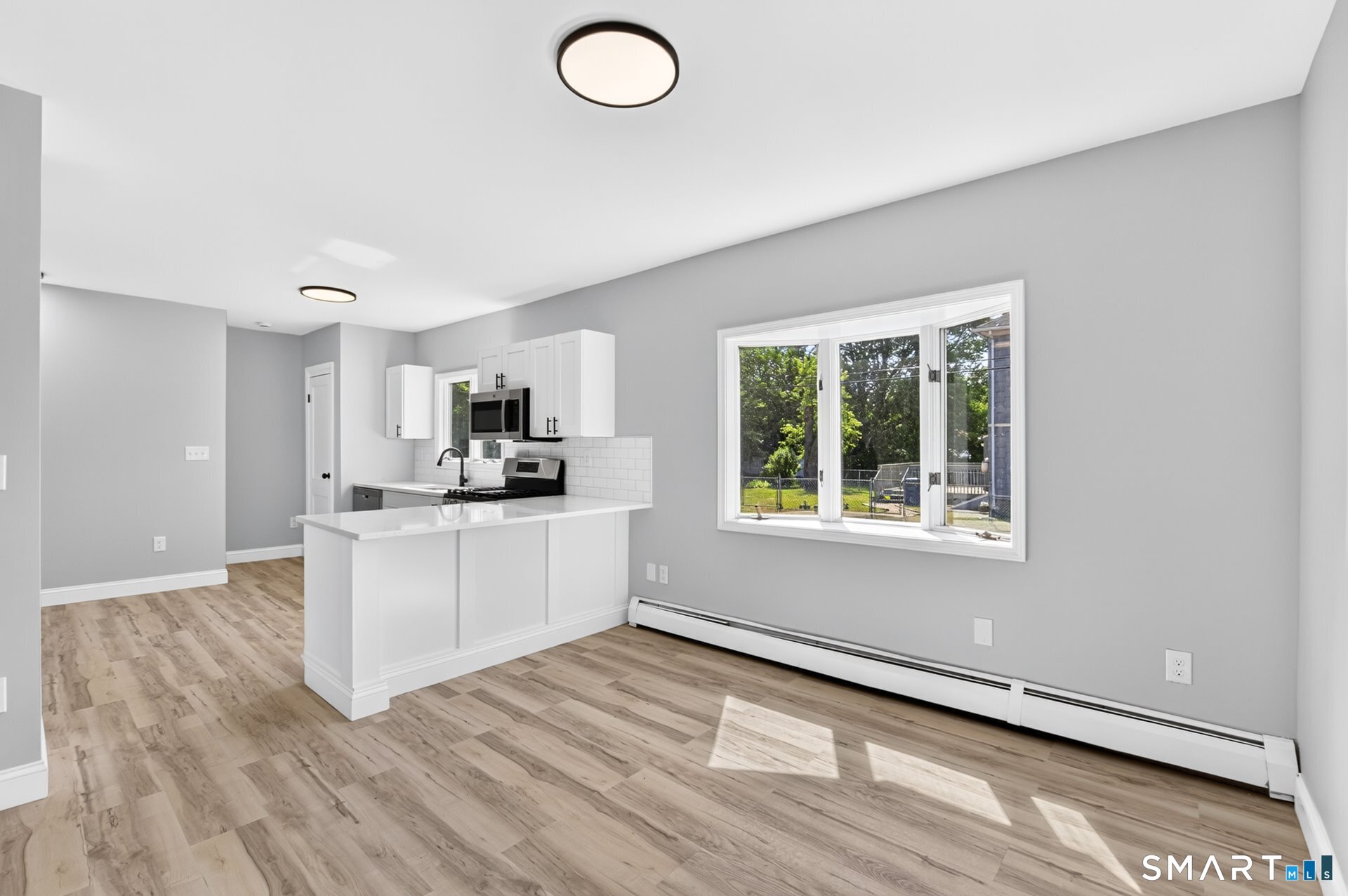 35 Front Avenue West Haven CT 06516