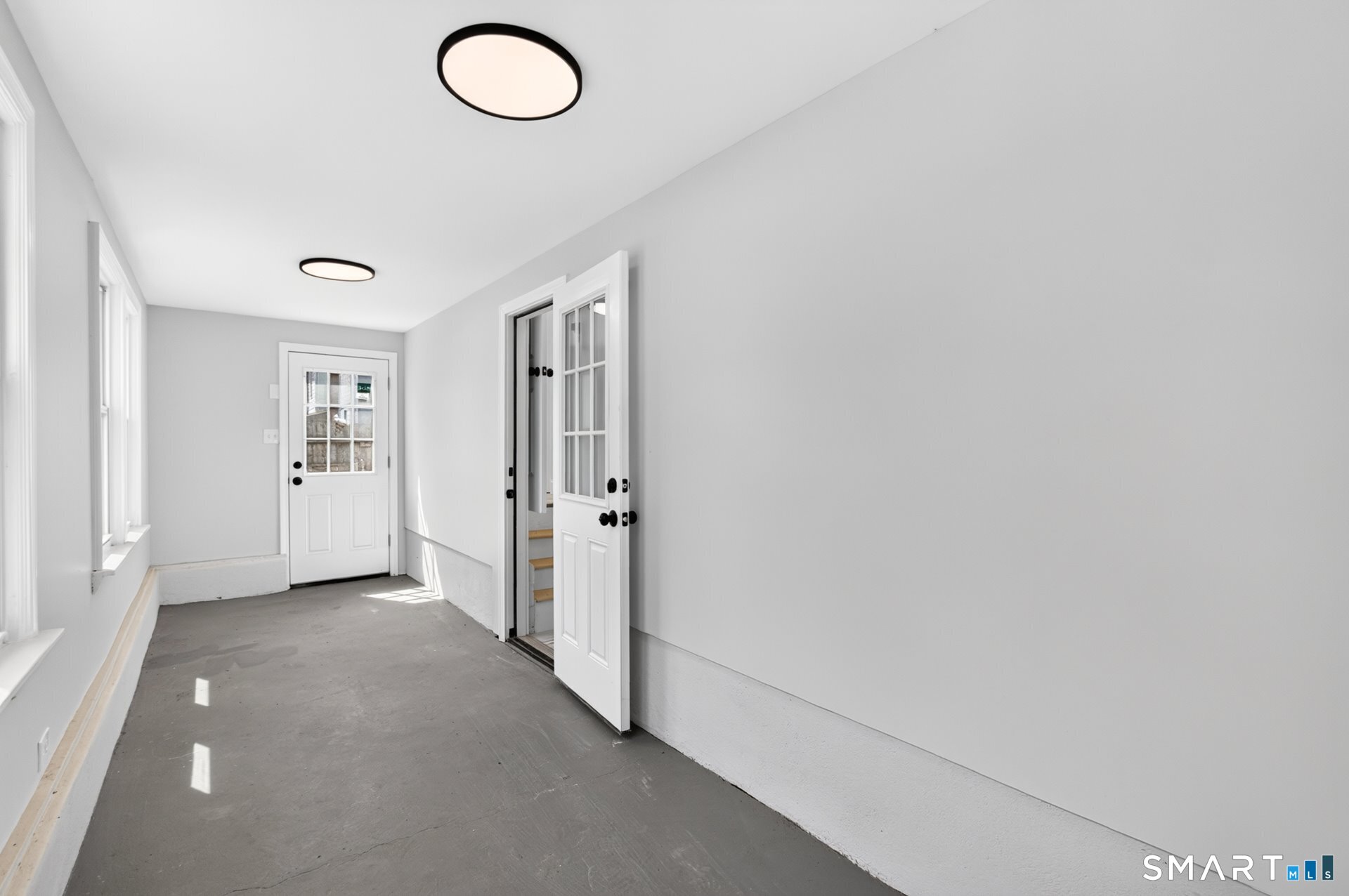 35 Front Avenue West Haven CT 06516