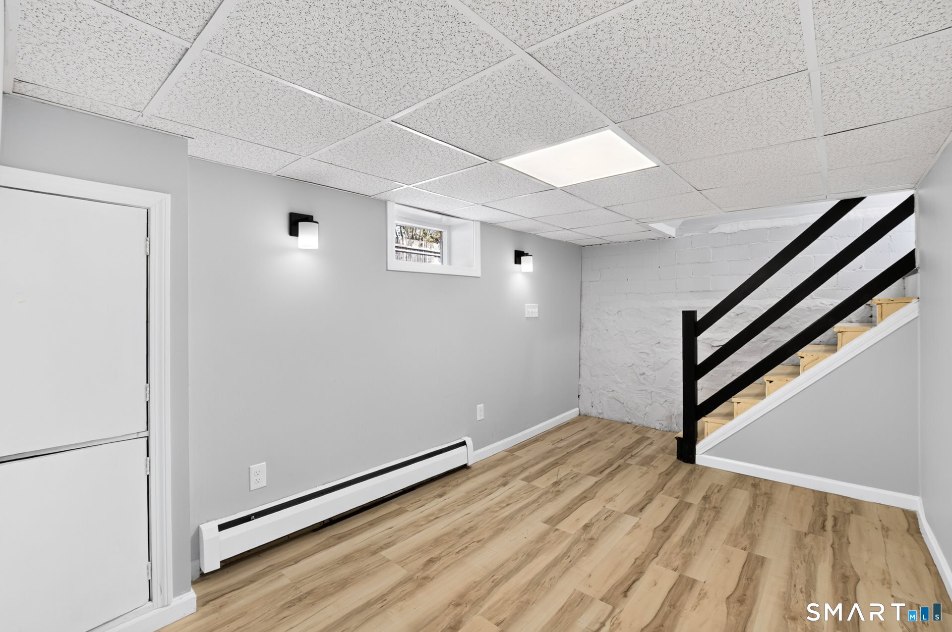 35 Front Avenue West Haven CT 06516