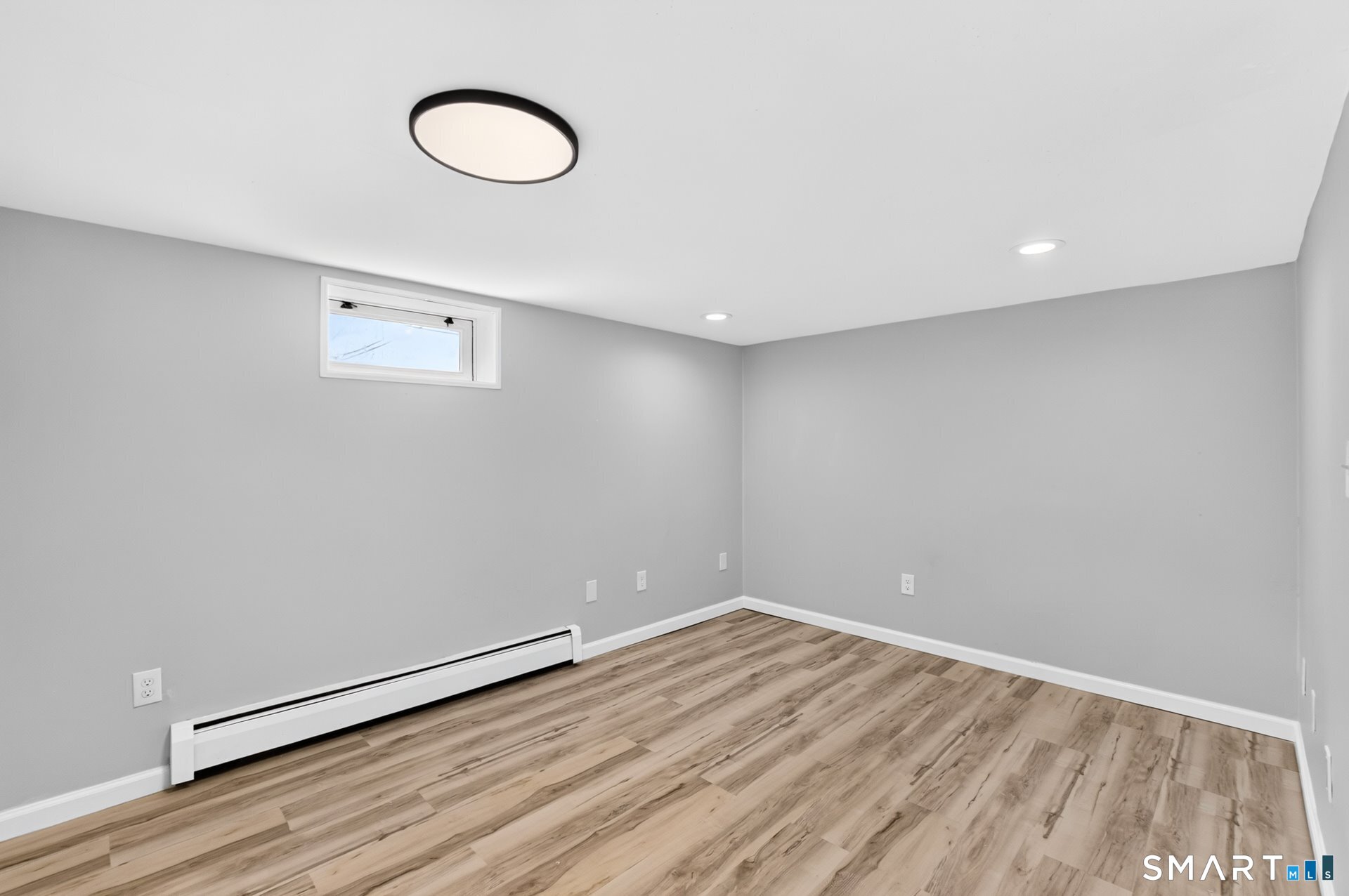 35 Front Avenue West Haven CT 06516