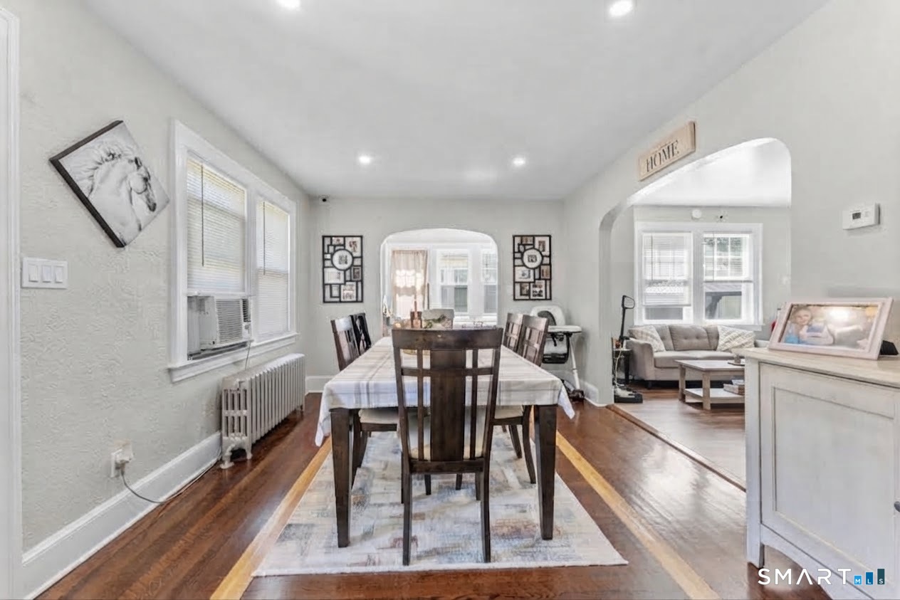 218 Circular Avenue Hamden CT 06514