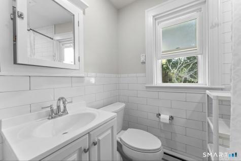 218 Circular Avenue Hamden CT 06514