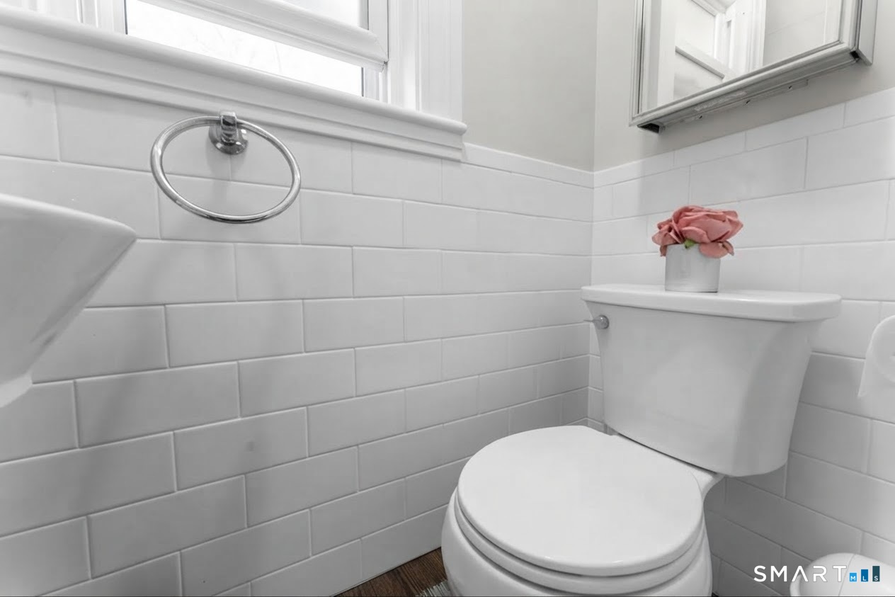 218 Circular Avenue Hamden CT 06514