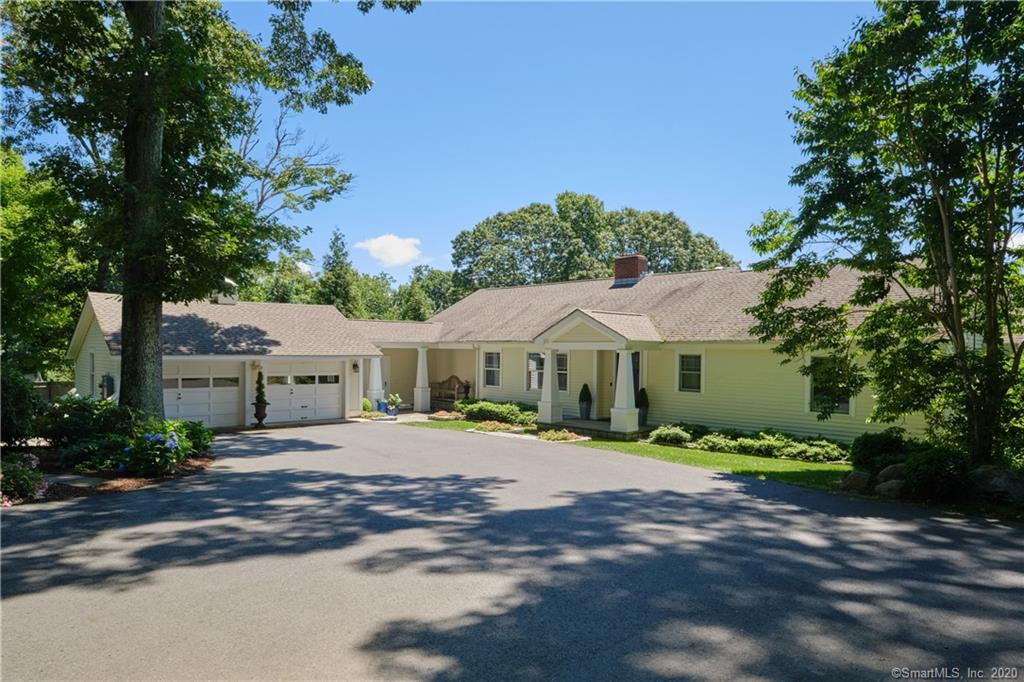 21 River Road Drive Essex CT 06426