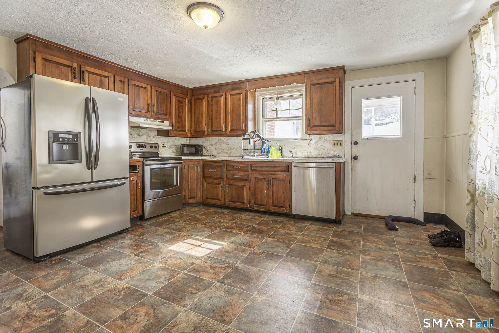 59 Cawley Street Bristol CT 06010