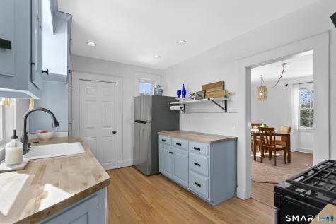 77 Meadowbrook Road Fairfield CT 06824