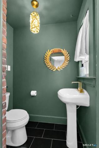 77 Meadowbrook Road Fairfield CT 06824