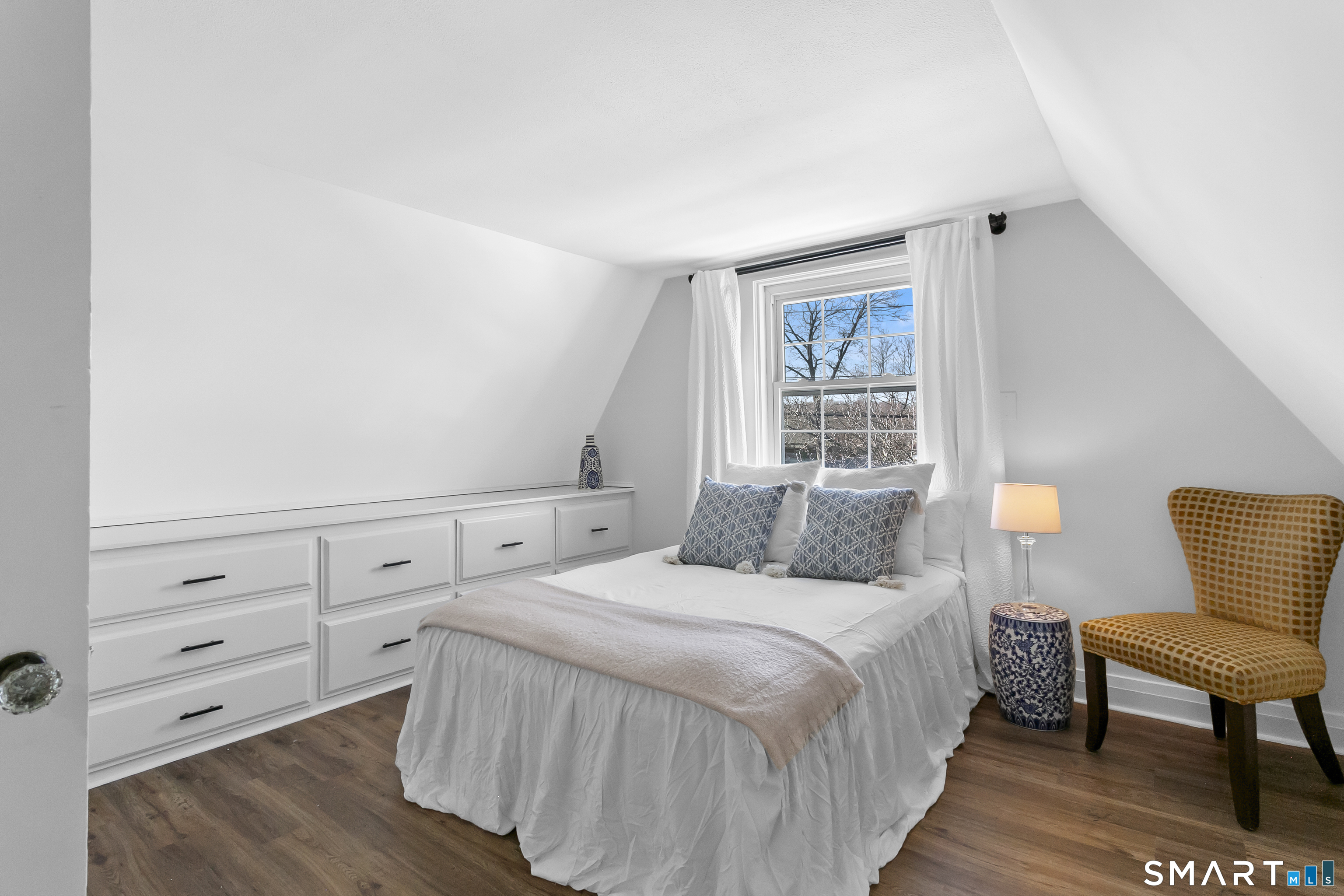77 Meadowbrook Road Fairfield CT 06824
