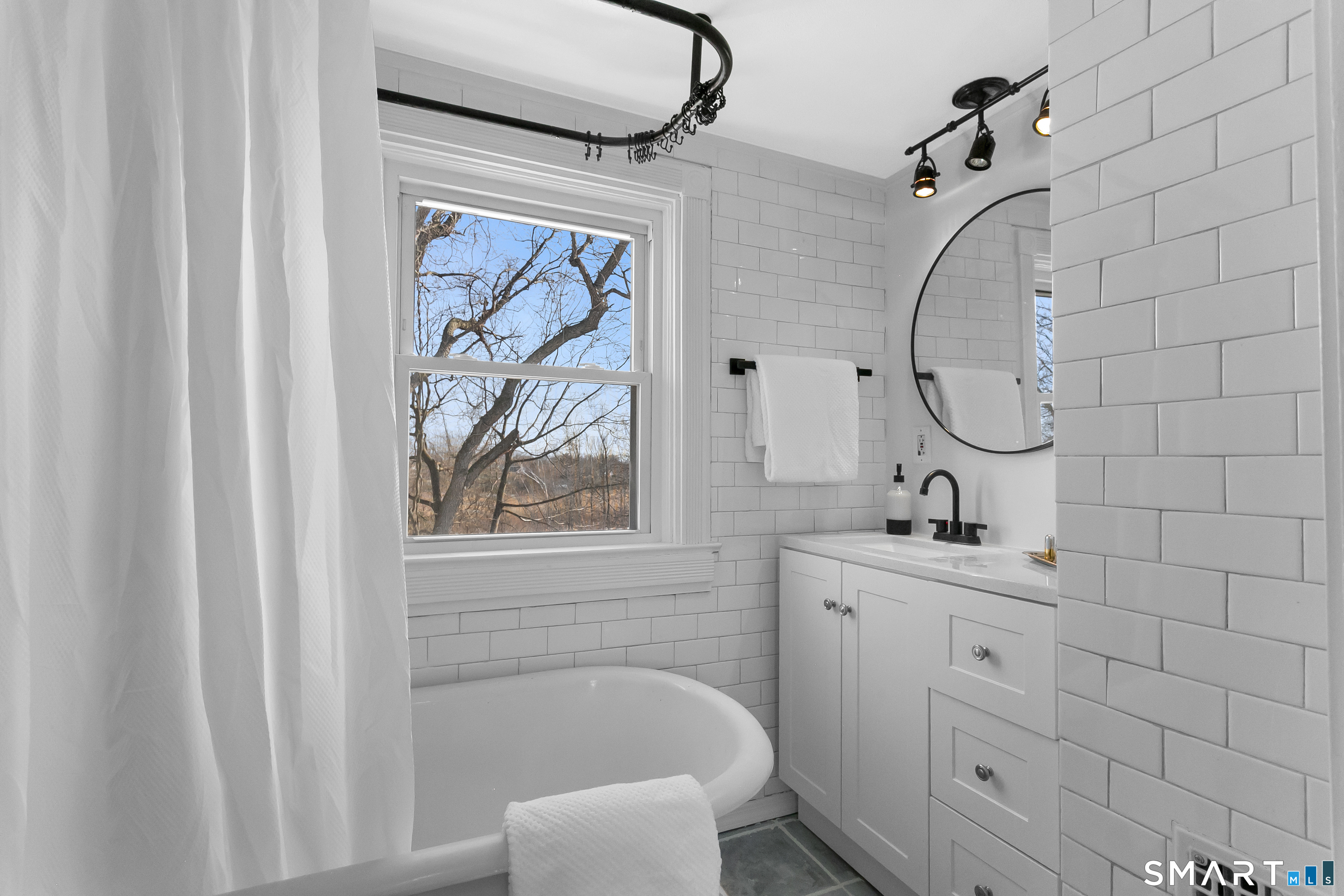 77 Meadowbrook Road Fairfield CT 06824