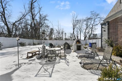 77 Meadowbrook Road Fairfield CT 06824