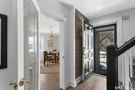 77 Meadowbrook Road Fairfield CT 06824