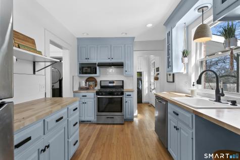 77 Meadowbrook Road Fairfield CT 06824