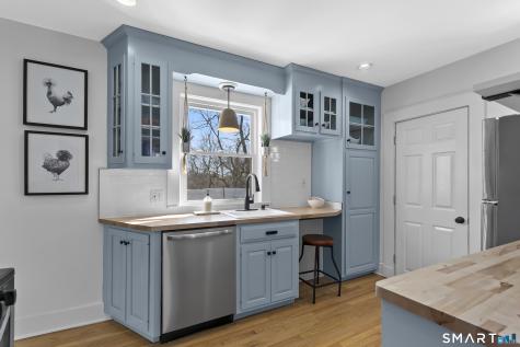 77 Meadowbrook Road Fairfield CT 06824