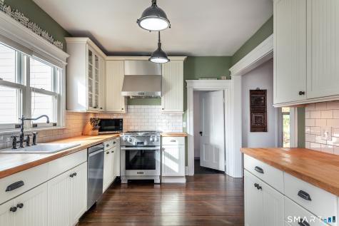 3 South Main Street Sharon CT 06069