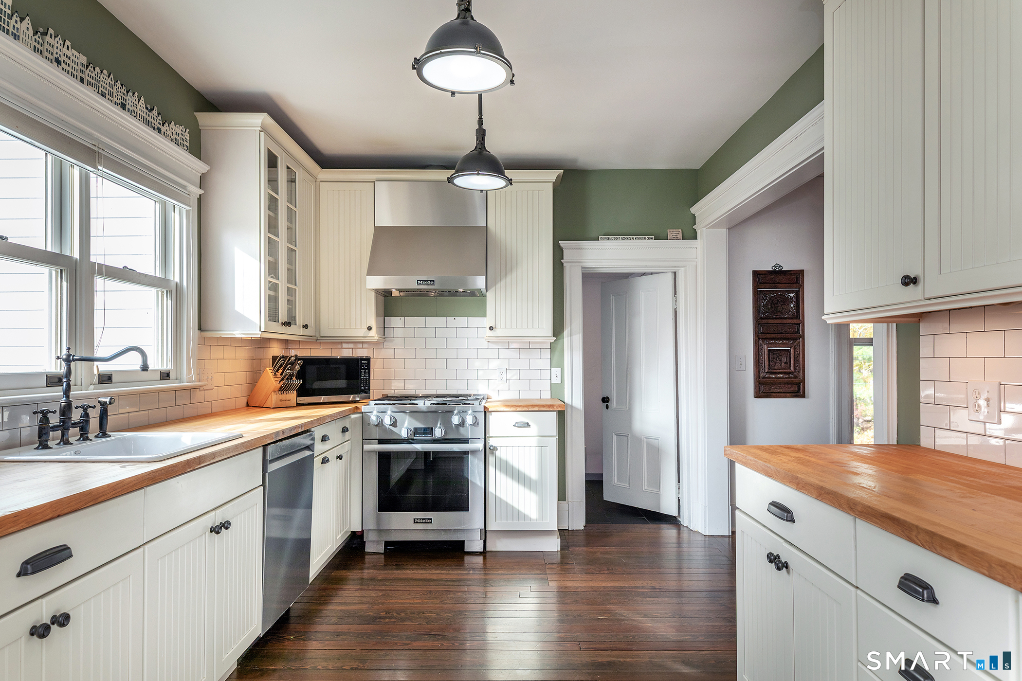 3 South Main Street Sharon CT 06069