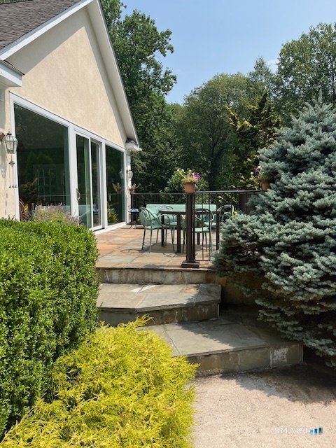 12 Fox Run Drive Easton CT 06612