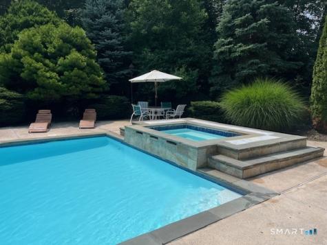 12 Fox Run Drive Easton CT 06612