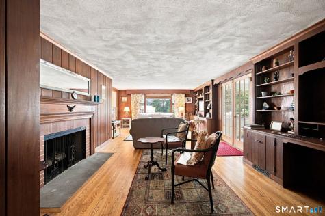 16 Oakhurst Road Simsbury CT 06070