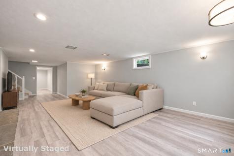 16 Oakhurst Road Simsbury CT 06070