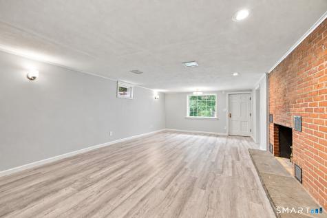 16 Oakhurst Road Simsbury CT 06070