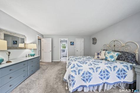 2 Meadowside Drive Farmington CT 06085