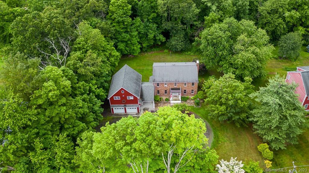 104 Long Meadow Hill Road Brookfield CT 06804