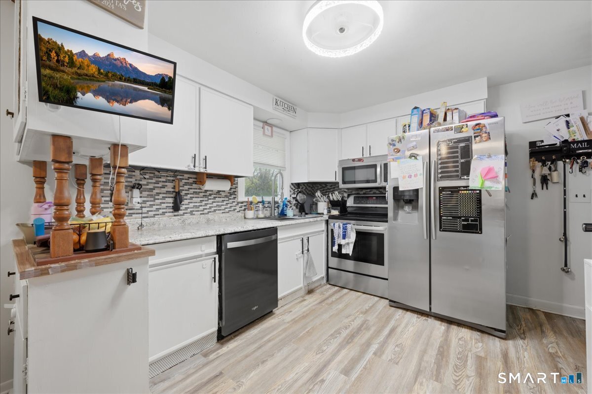 33 Lauren Lane Norwich CT 06360