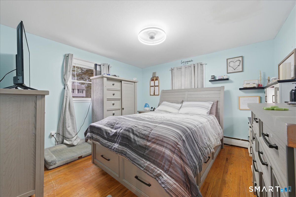 33 Lauren Lane Norwich CT 06360