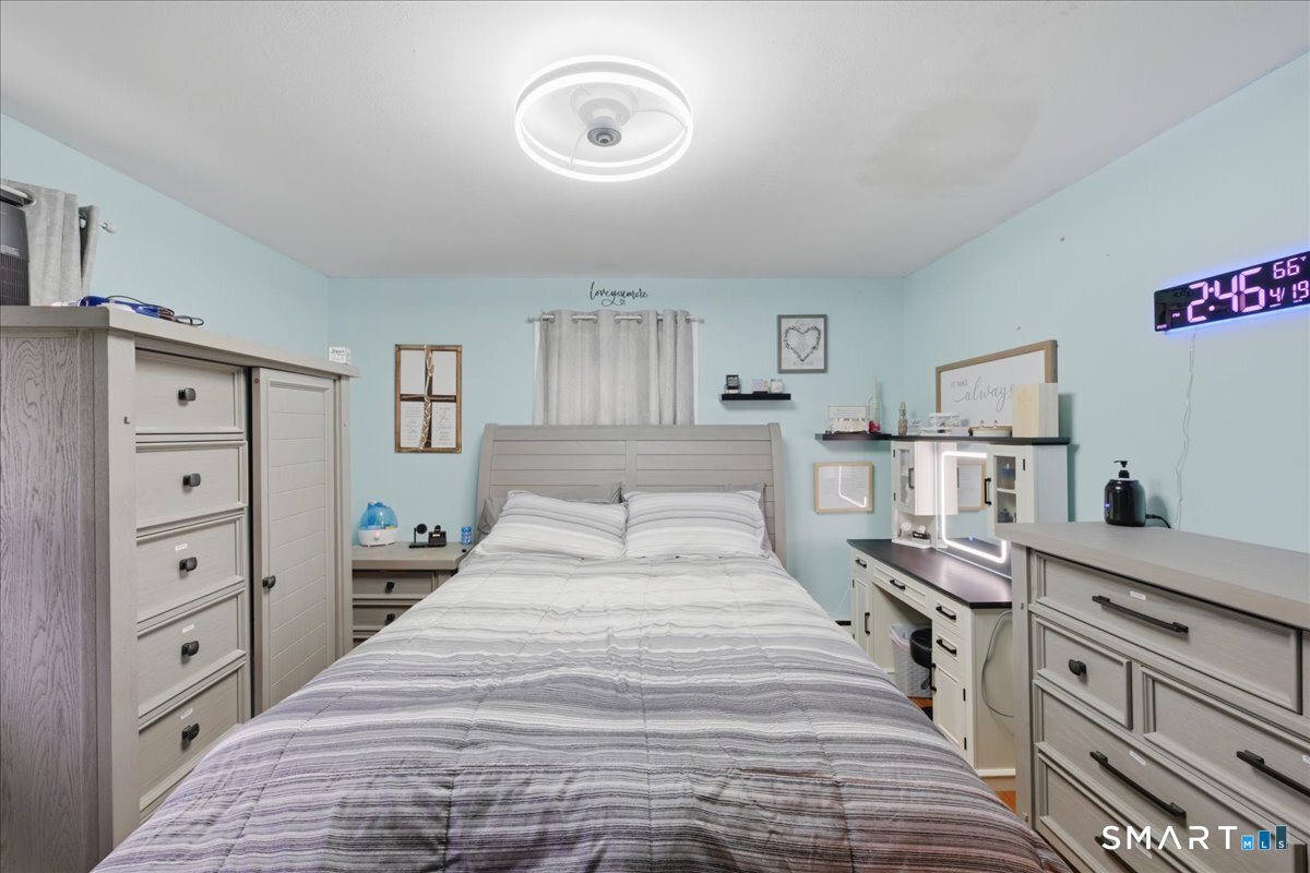 33 Lauren Lane Norwich CT 06360