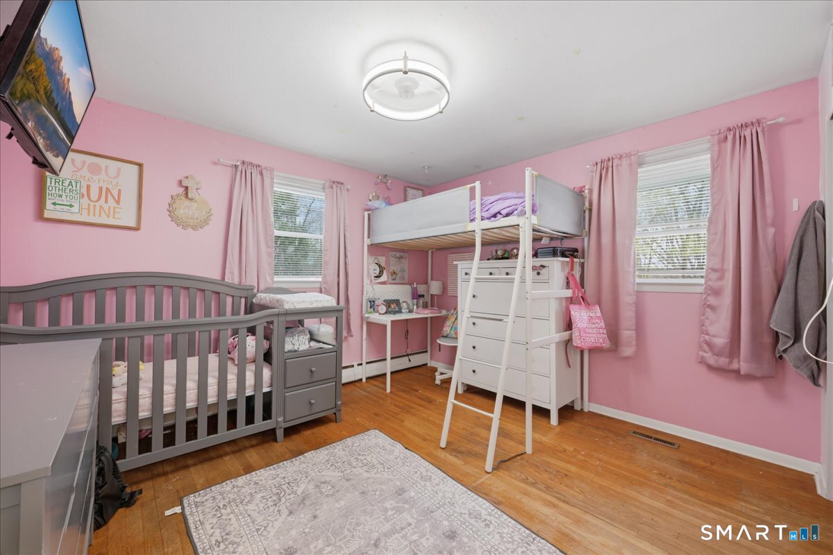 33 Lauren Lane Norwich CT 06360