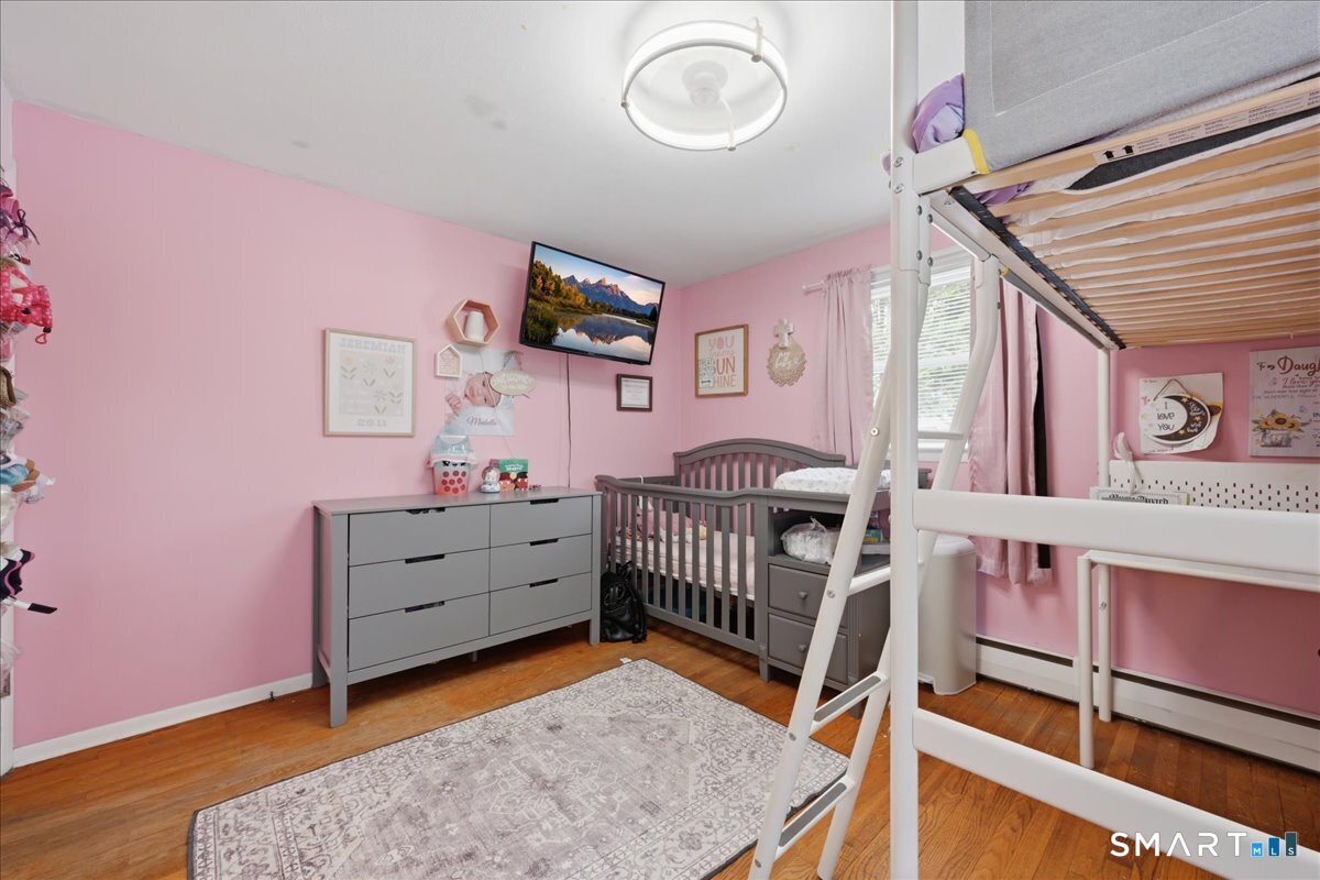 33 Lauren Lane Norwich CT 06360