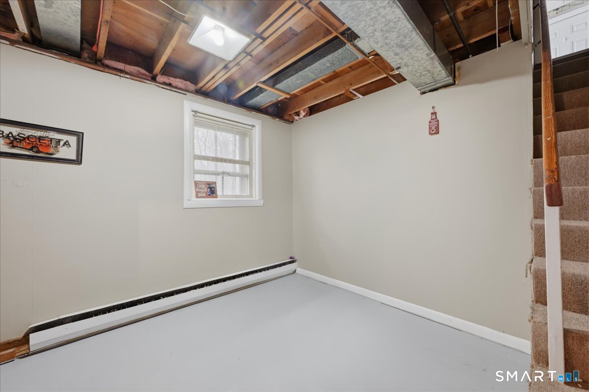 33 Lauren Lane Norwich CT 06360