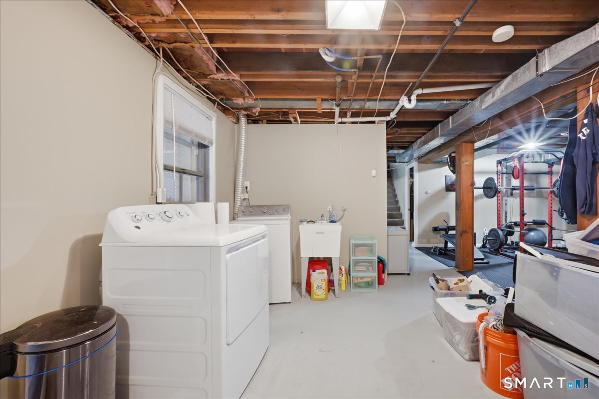 33 Lauren Lane Norwich CT 06360