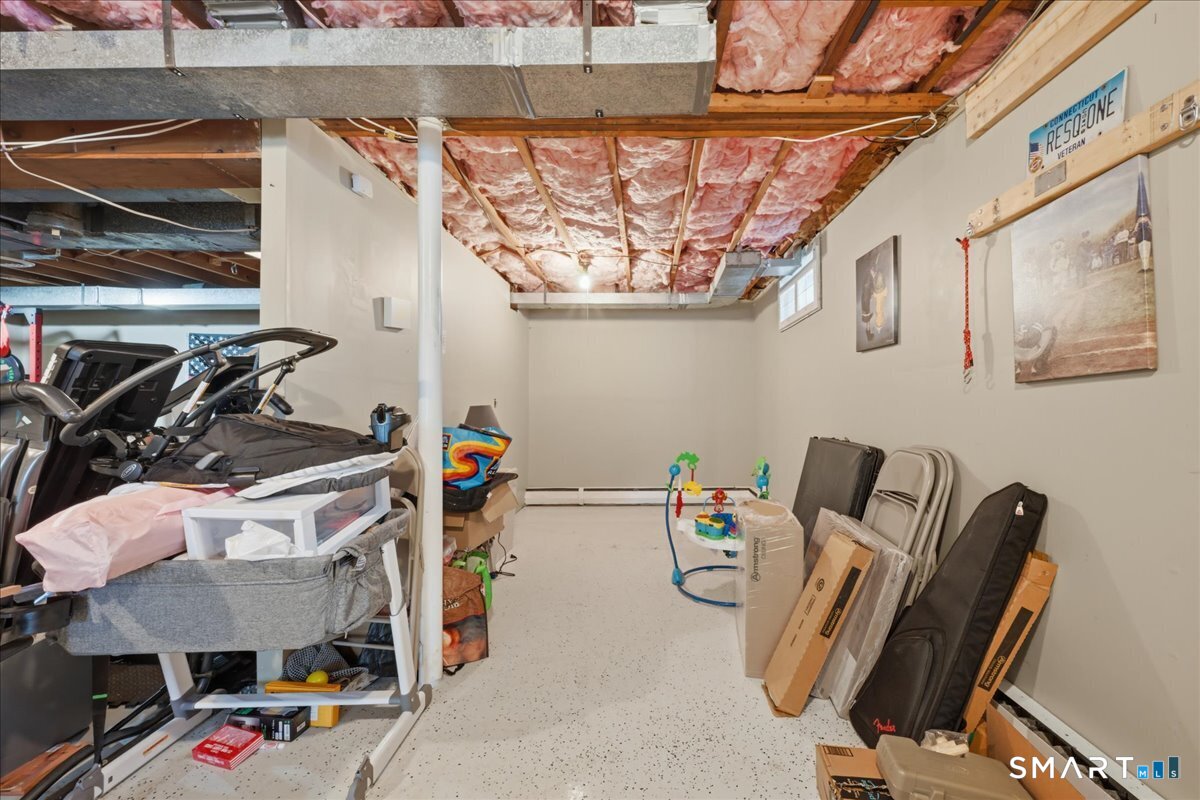 33 Lauren Lane Norwich CT 06360