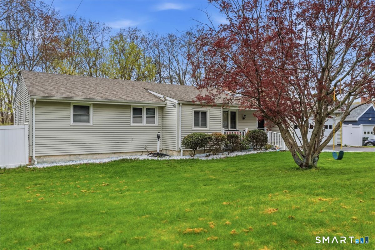 33 Lauren Lane Norwich CT 06360