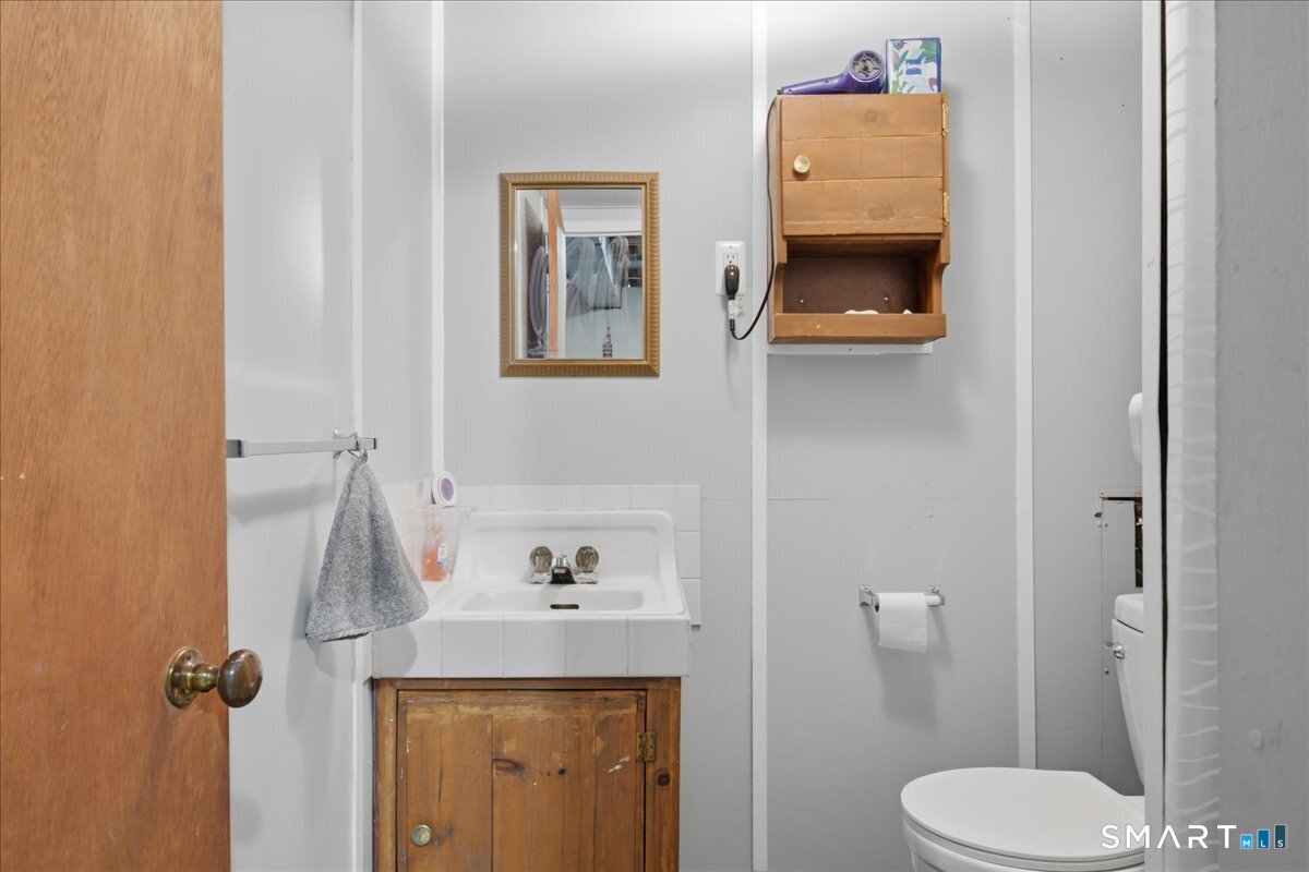 33 Lauren Lane Norwich CT 06360