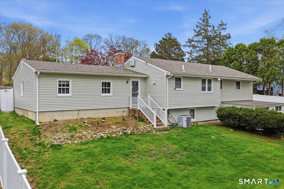 33 Lauren Lane Norwich CT 06360