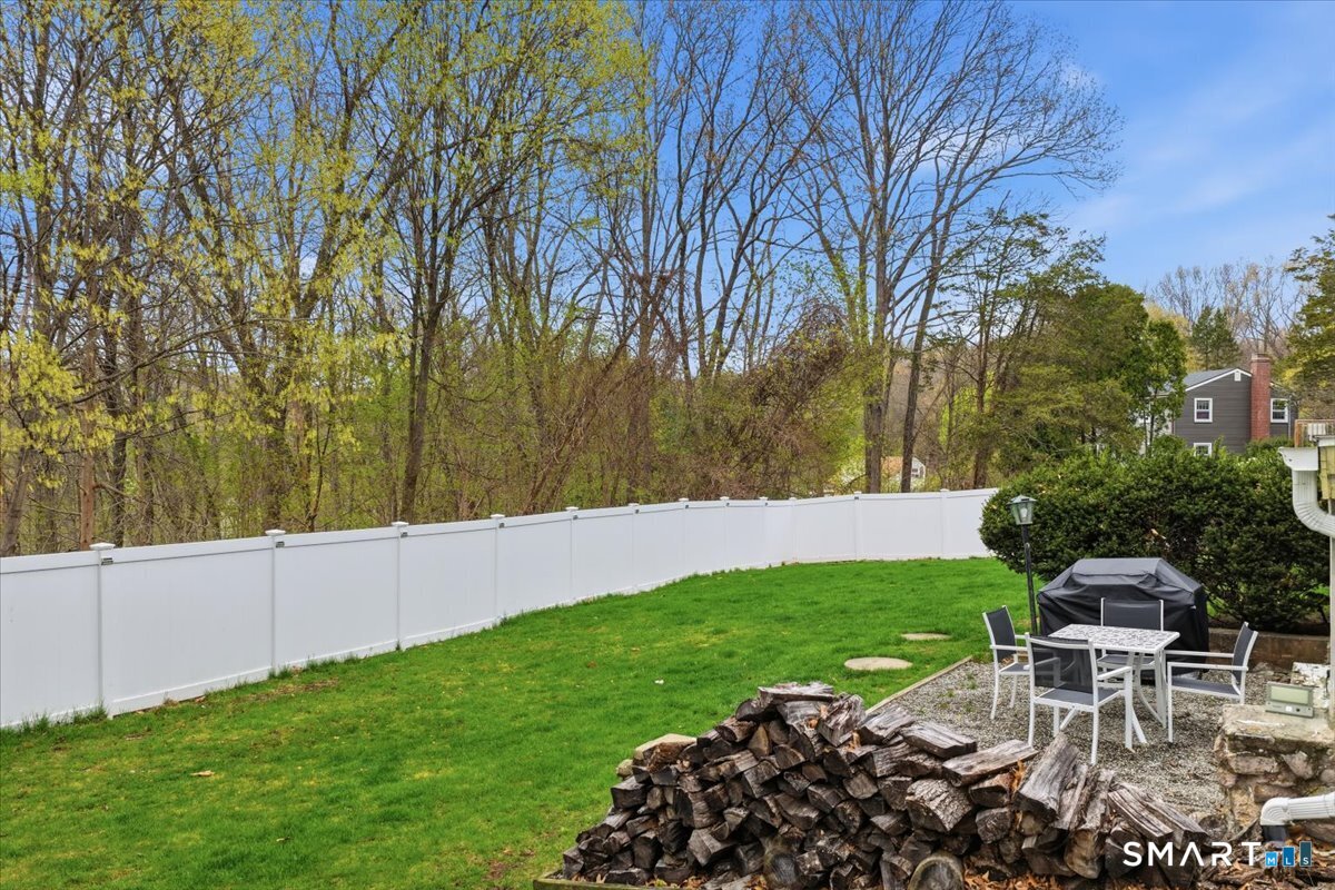 33 Lauren Lane Norwich CT 06360