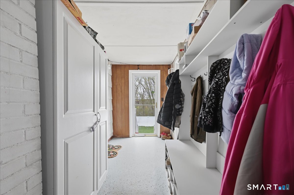 33 Lauren Lane Norwich CT 06360