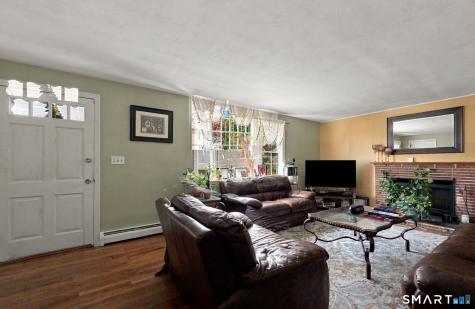 105 Dartmouth Drive East Hartford CT 06108