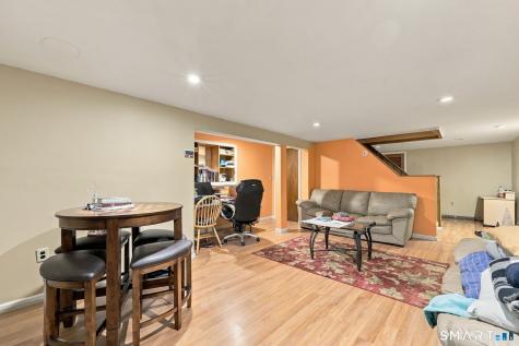 105 Dartmouth Drive East Hartford CT 06108