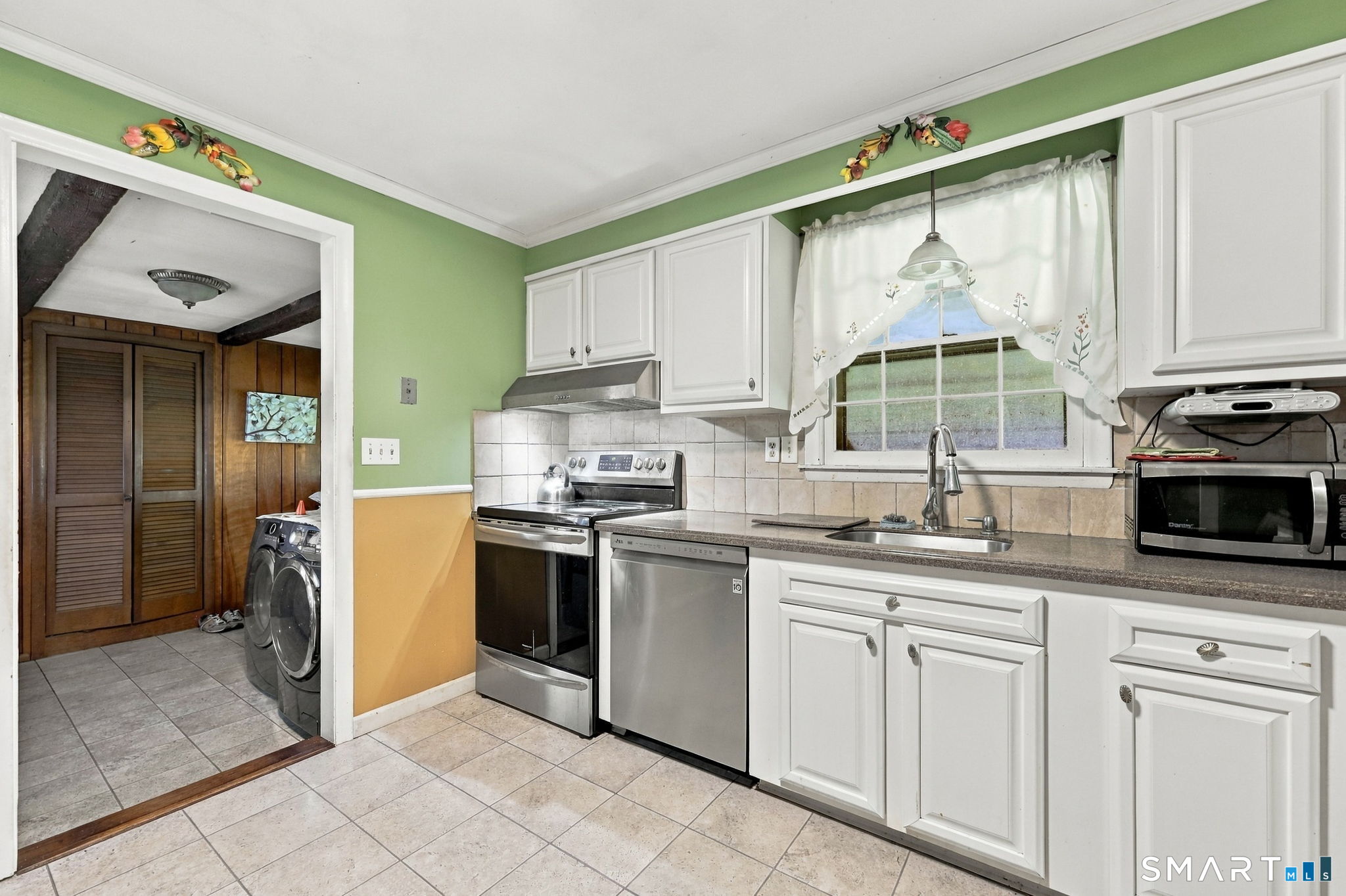 105 Dartmouth Drive East Hartford CT 06108