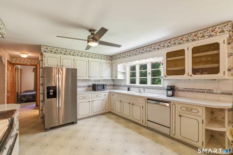 29 Glenview Drive Bristol CT 06010
