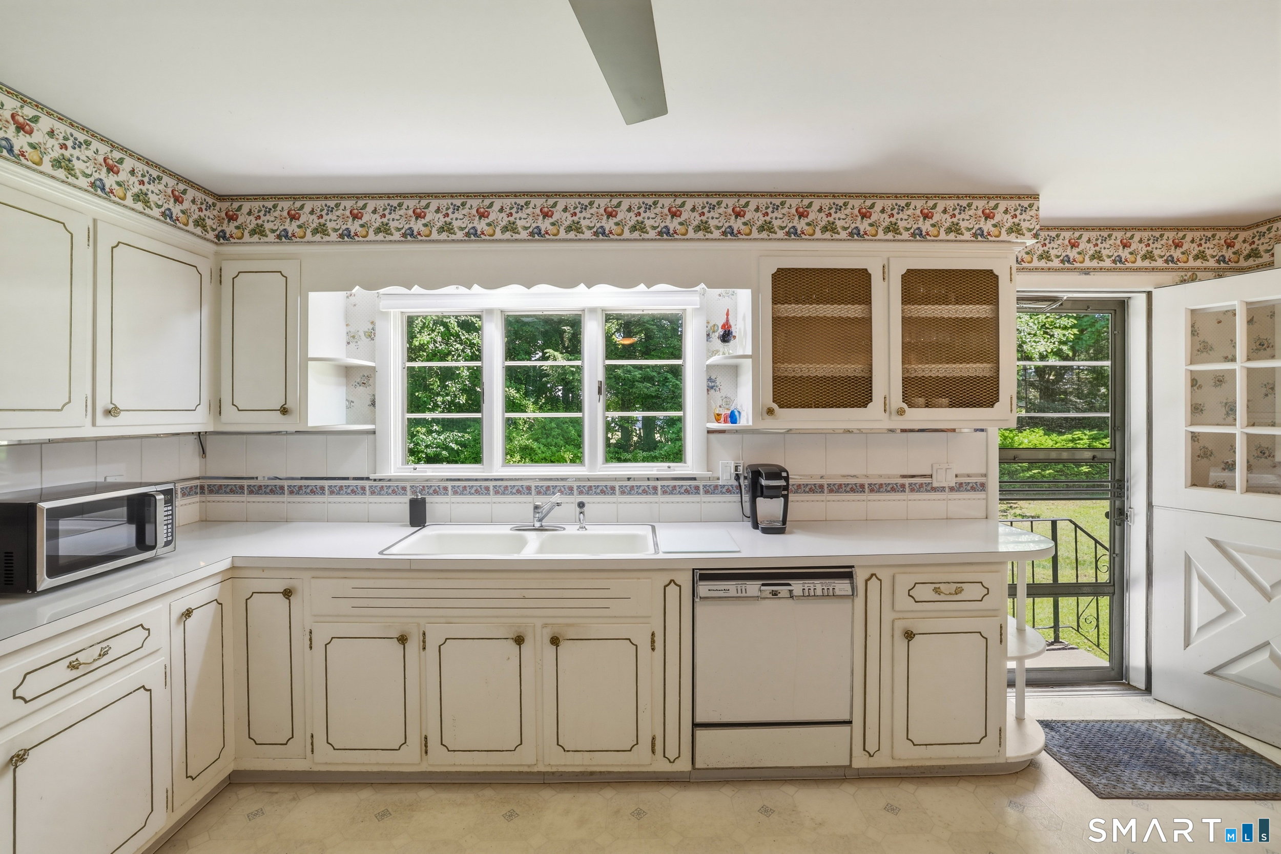 29 Glenview Drive Bristol CT 06010